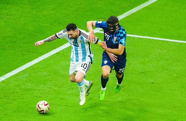 Truyền thông thế giới ngả mũ trước pha kiến tạo của Messi - VnExpress Thể thao