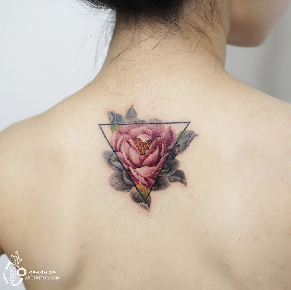 25 Colorful Floral Tattoos That Are Anything But Boring - 159