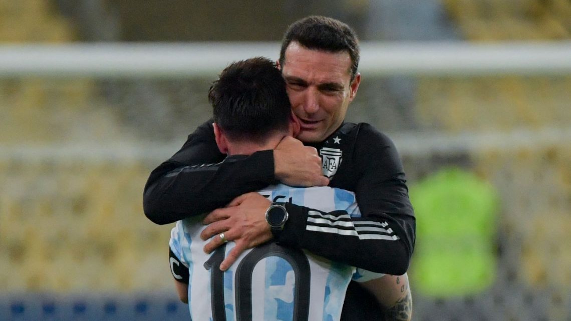 Scaloni hy vọng Messi vẫn đá cho Argentina sau World Cup - VnExpress Thể  thao