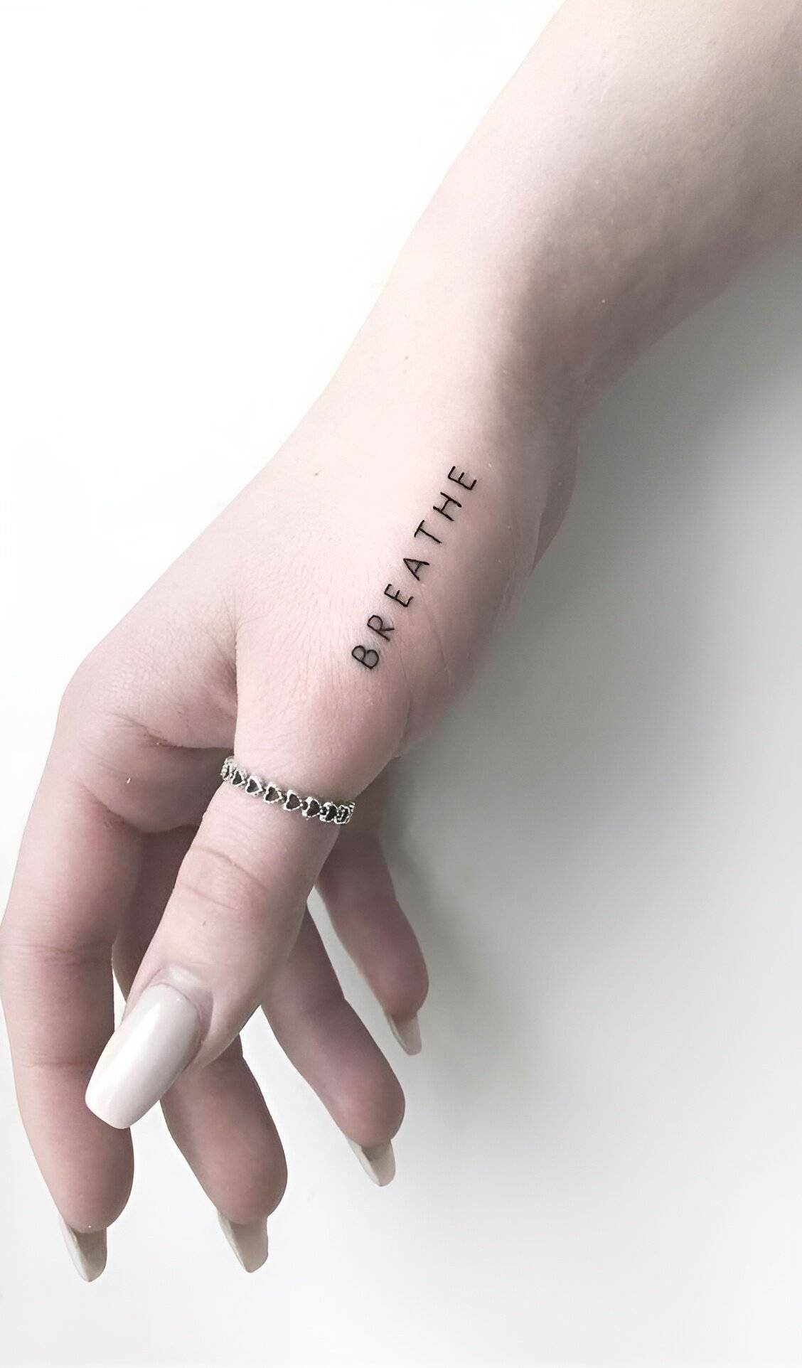 20 Drool-Worthy Finger Tattoo Designs For Women - 159