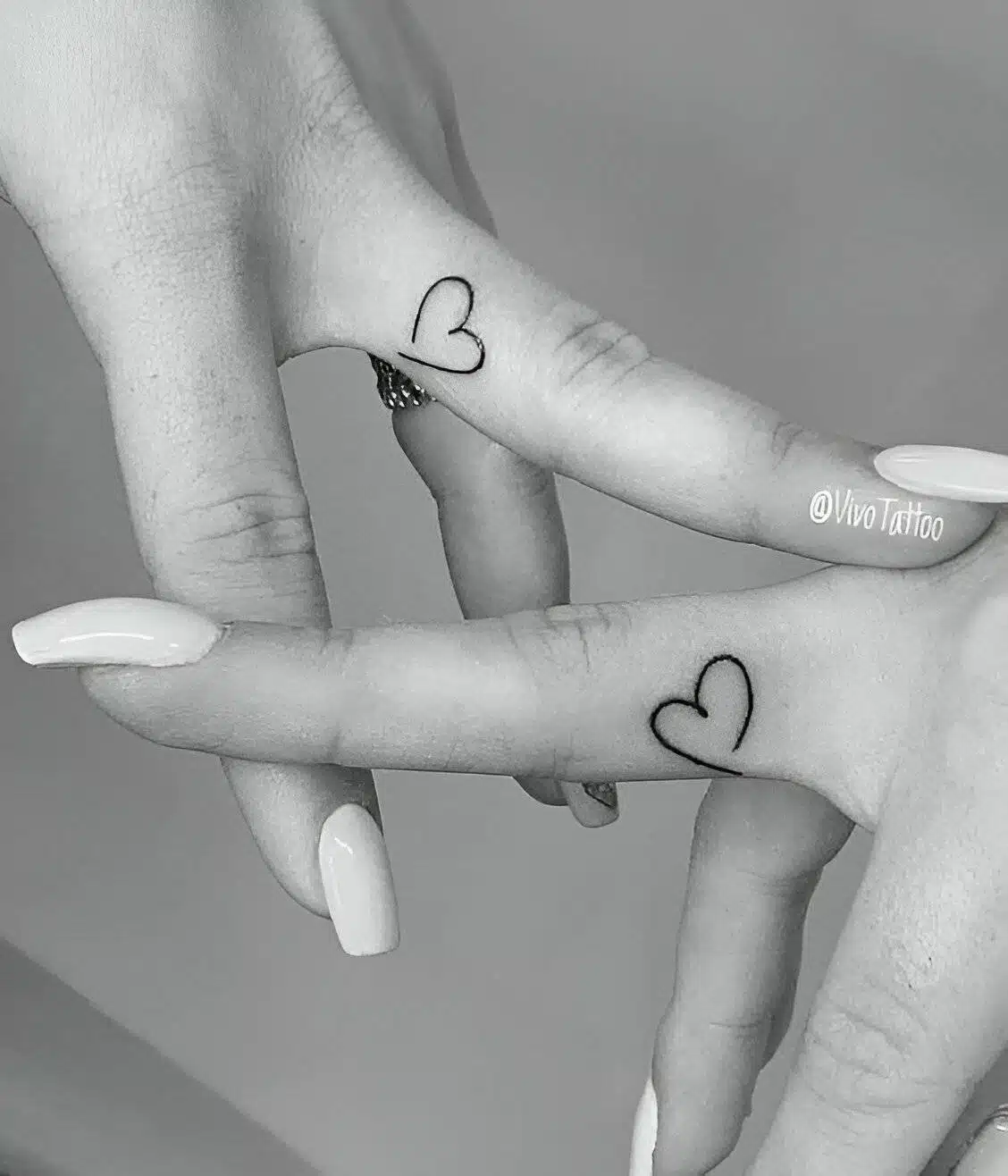 25 Feminine Tattoo Ideas That Are Small But Oh So Pretty - 203
