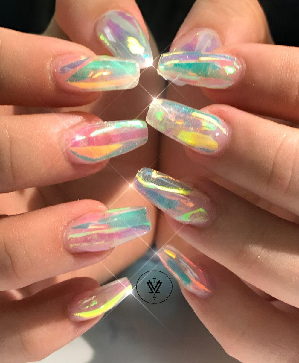 30 Irresistible Glass Nail Ideas For Stylish Girls - 199