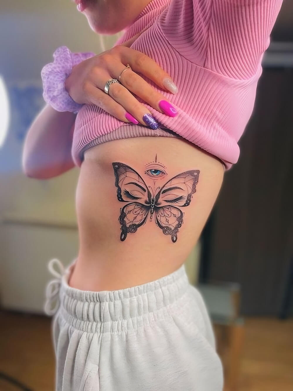 35 Simple Yet Pretty Butterfly Tattoo Ideas For Ladies - 215