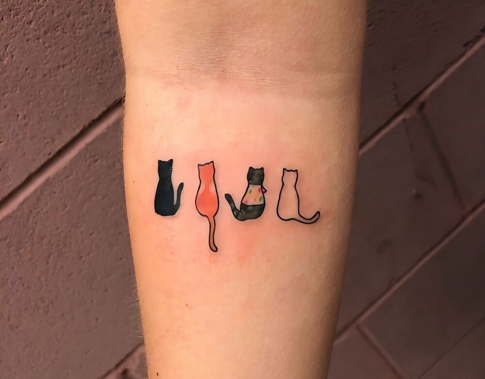 50 Minimal Tattoo Designs That Prove Simple Doesn’t Meant Boring - 305