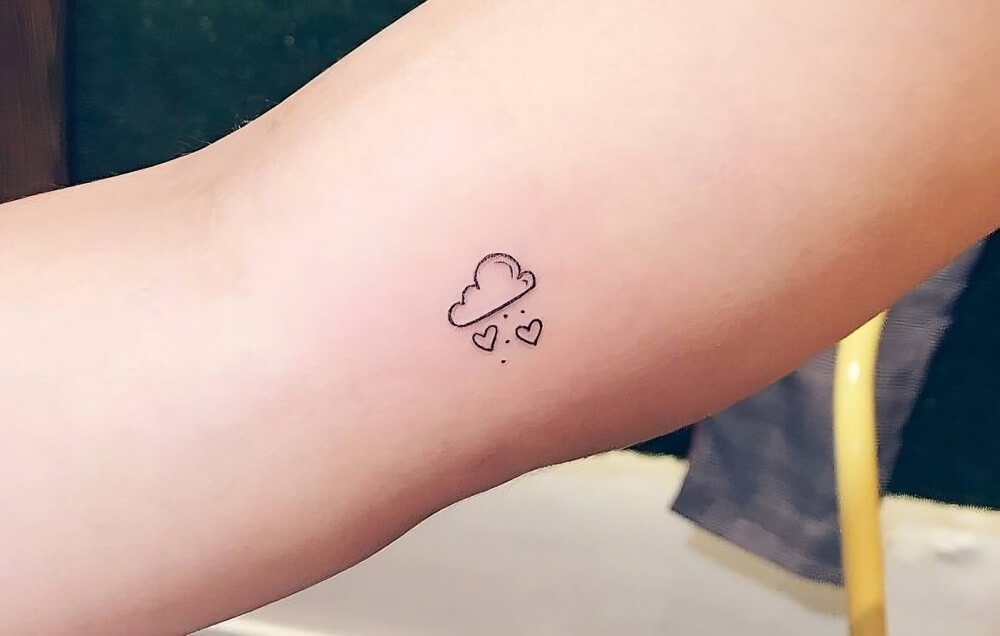 50 Minimal Tattoo Designs That Prove Simple Doesn’t Meant Boring - 371
