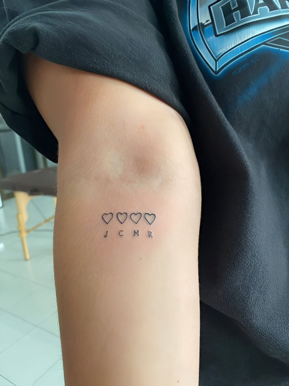 50 Minimal Tattoo Designs That Prove Simple Doesn’t Meant Boring - 321