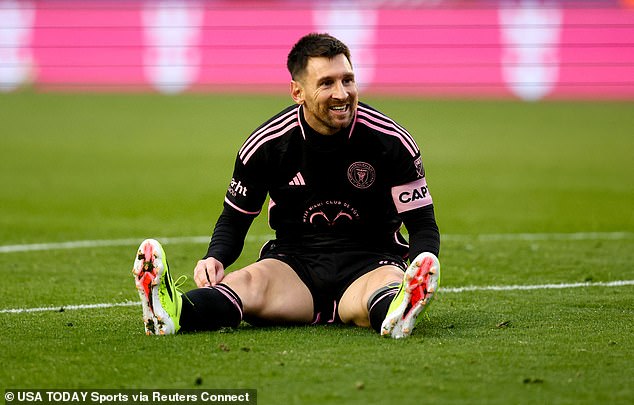 Lionel Messi and Luis Suarez fail to score AGAIN as Inter Miami LOSE to FC  Dallas in preseason clash at a sparsely-populated Cotton Bowl... with the  team now set to fly to