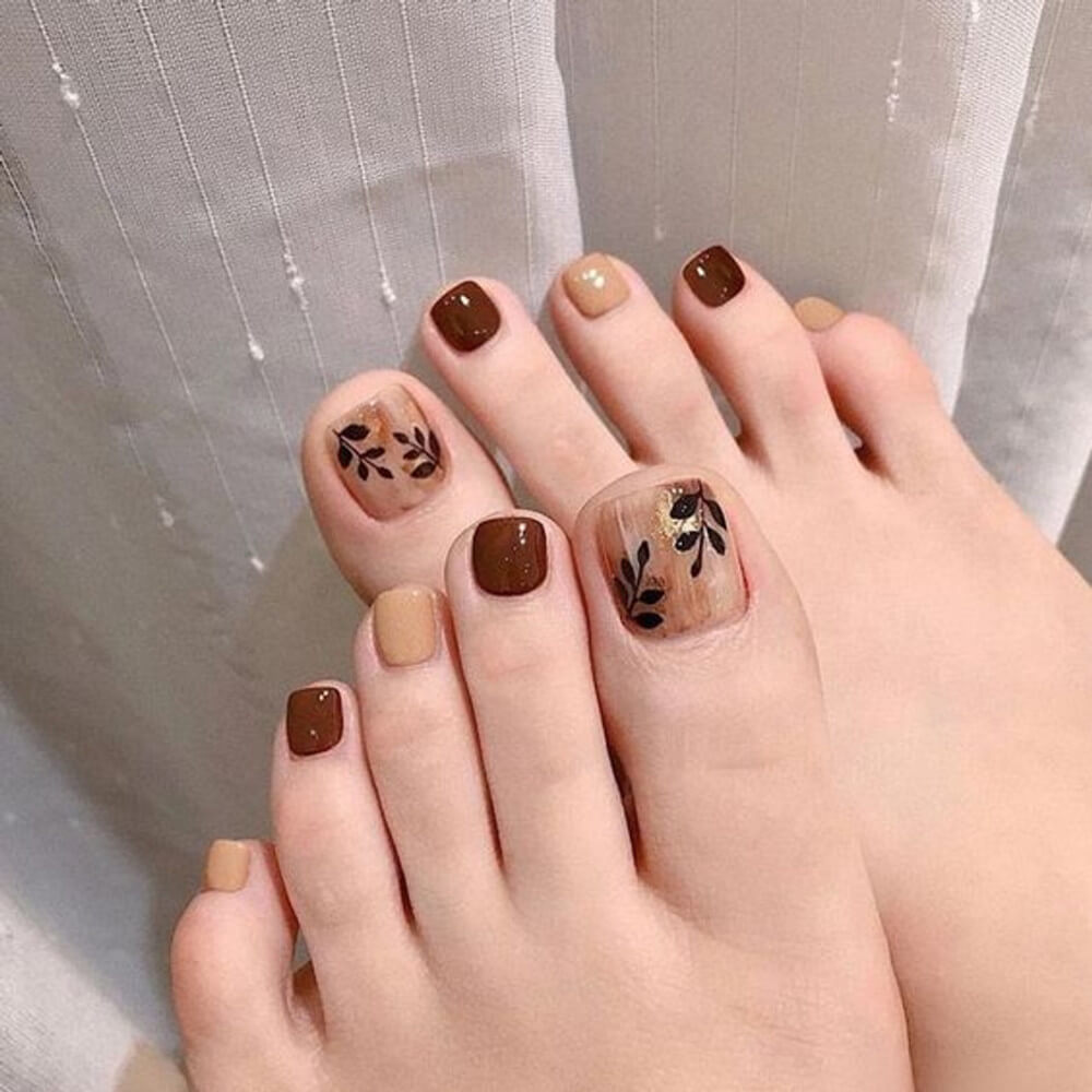 Check Out These 30 Lovely Spring Pedicure Designs - 231