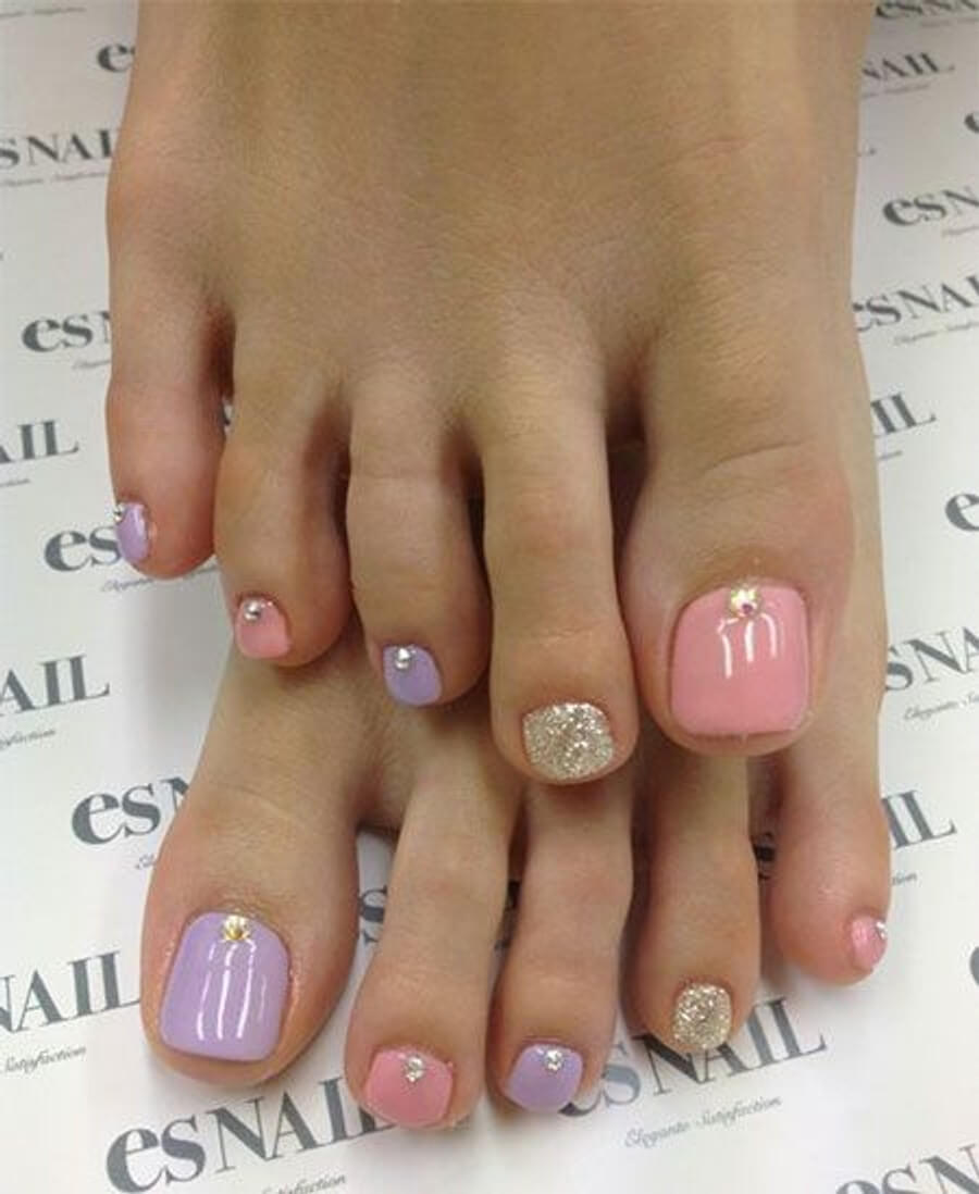 Check Out These 30 Lovely Spring Pedicure Designs - 237