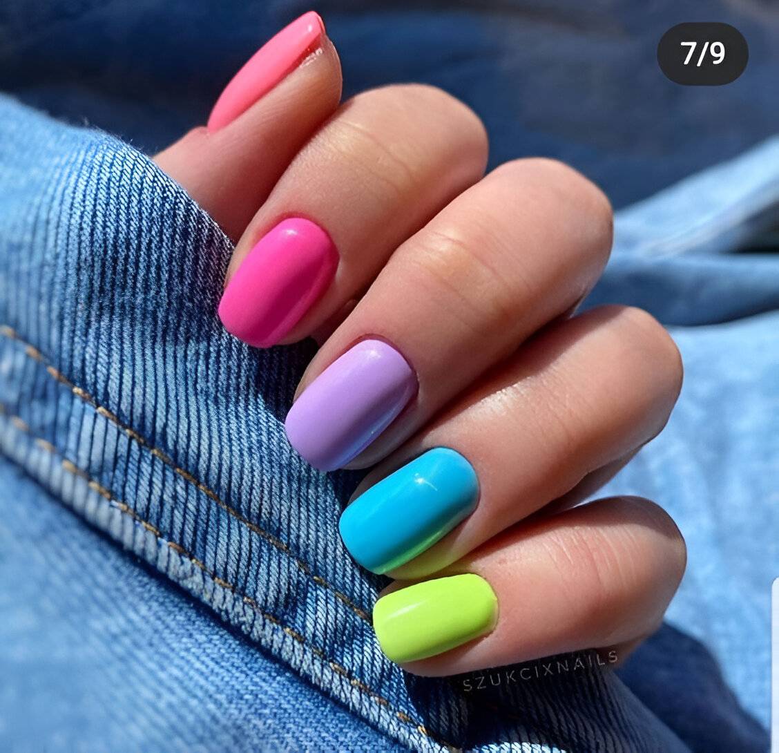 Colorful Rainbow Nails