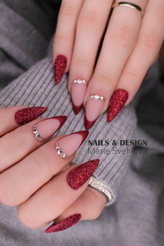 Glamorous Glittered Red Nails