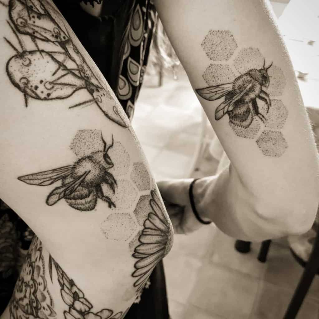 bee-buddies-sister-tattoo-aisforadventure