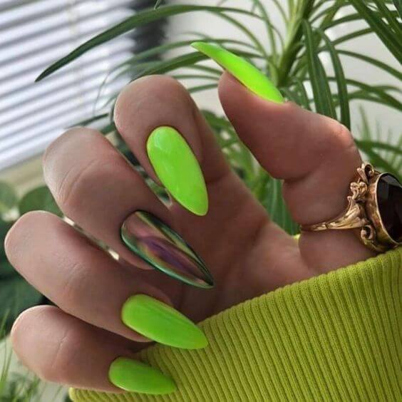 24 Green Nail Designs To Make You Full Of Vitality - 117
