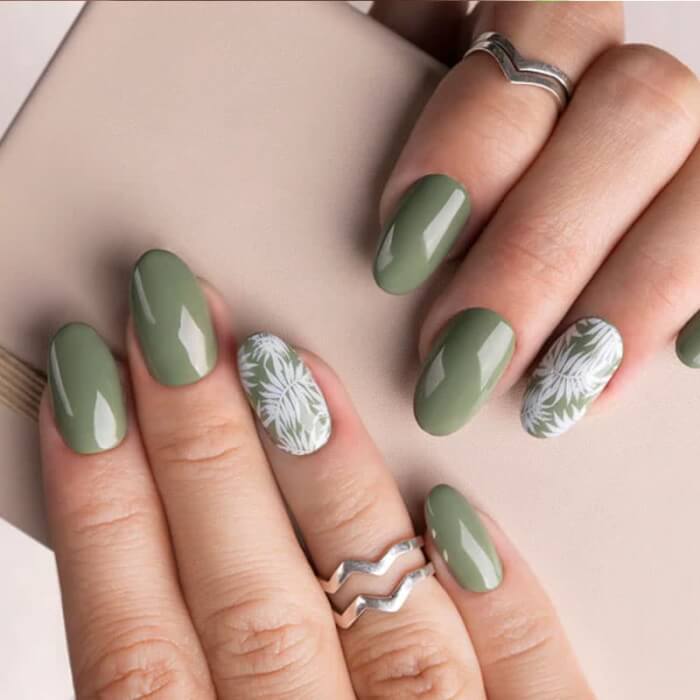 24 Green Nail Designs To Make You Full Of Vitality - 120