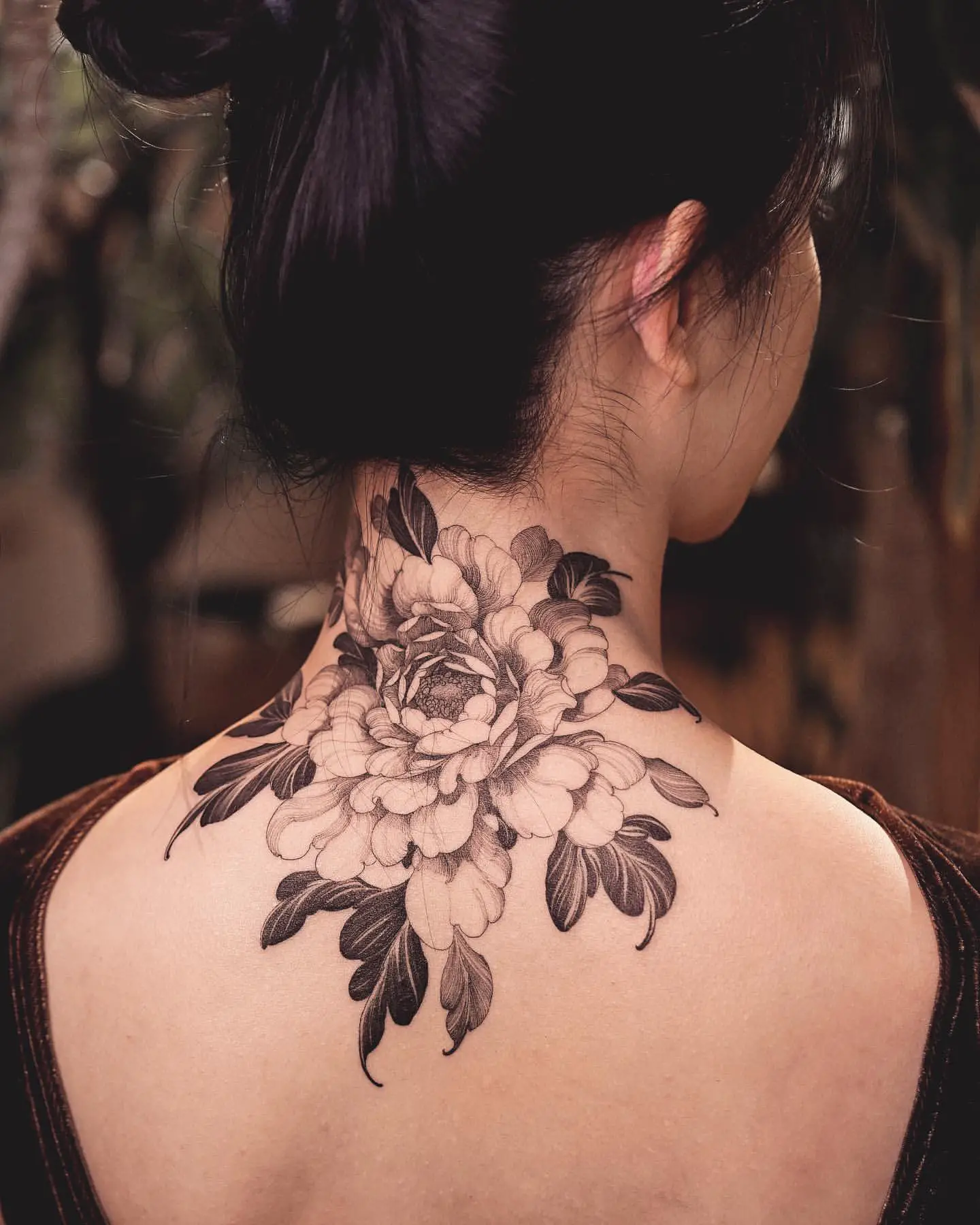 Neck Tattoos for Women 8