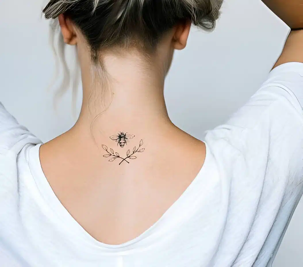 20 Elegant Mini Nape Tattoos To Bring Out Your Beauty - 163