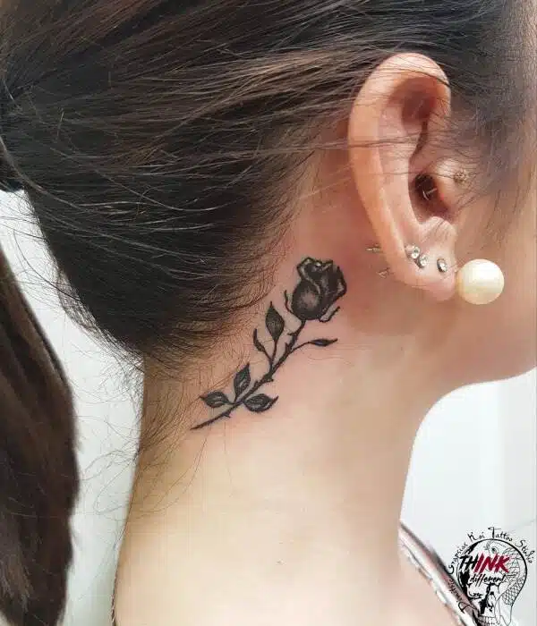 20 Elegant Mini Nape Tattoos To Bring Out Your Beauty - 139