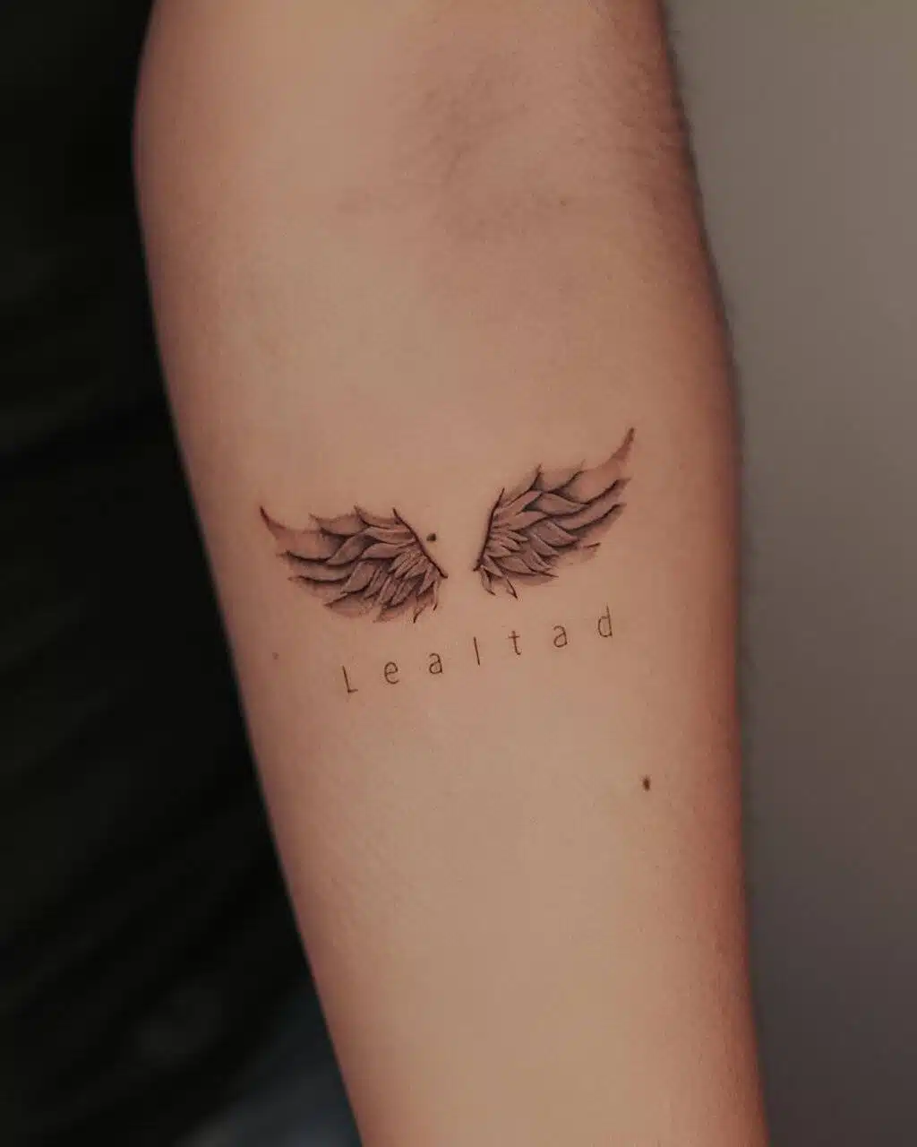 25 Angel Wing Tattoos That Are The Epitome Of Feminine Power - 181