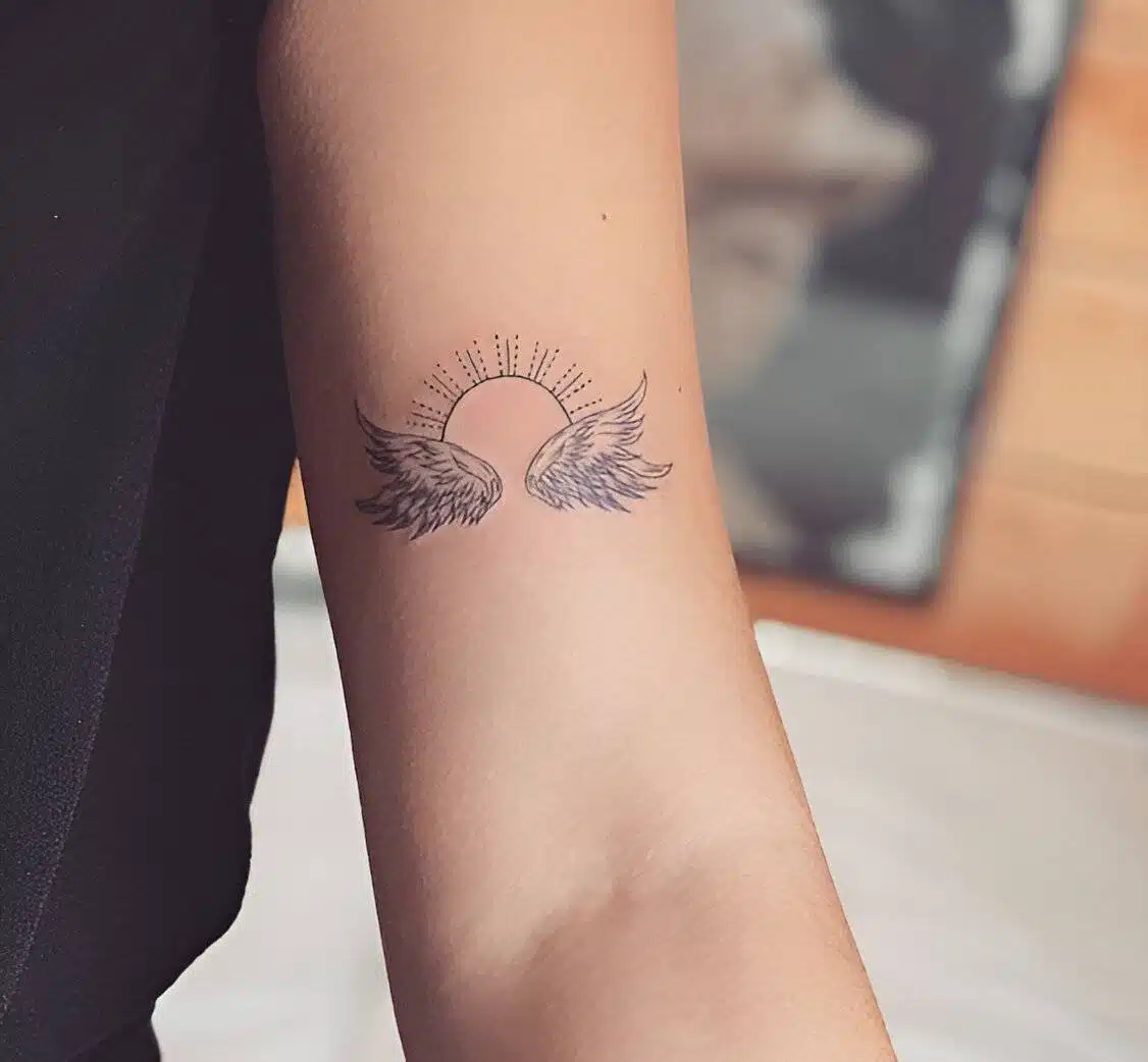 25 Angel Wing Tattoos That Are The Epitome Of Feminine Power - 173