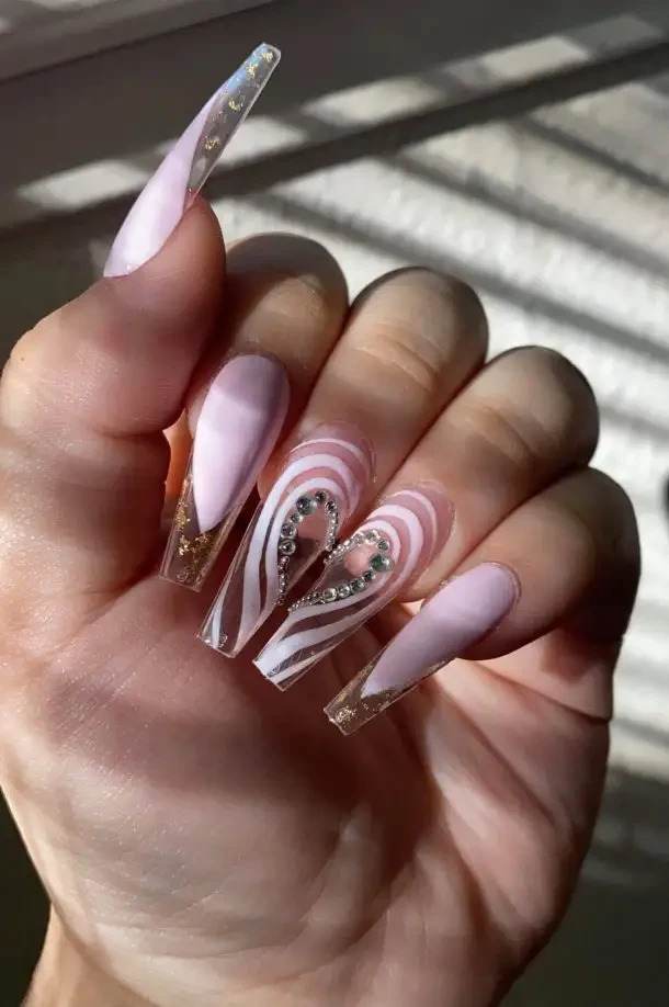 30 Easy And Lovely Heart Nail Ideas To Rock All Year Round - 217