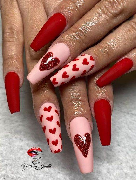 30 Easy And Lovely Heart Nail Ideas To Rock All Year Round - 195