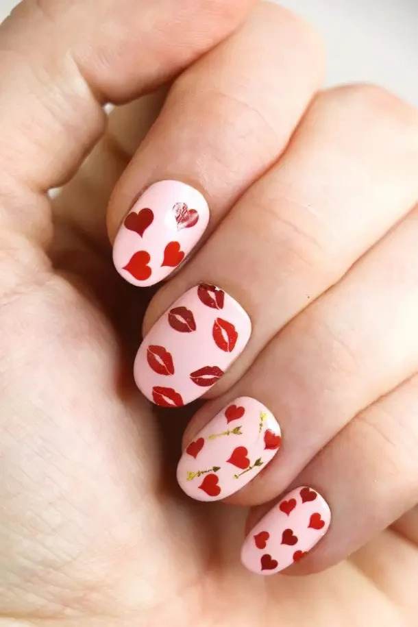 30 Easy And Lovely Heart Nail Ideas To Rock All Year Round - 251