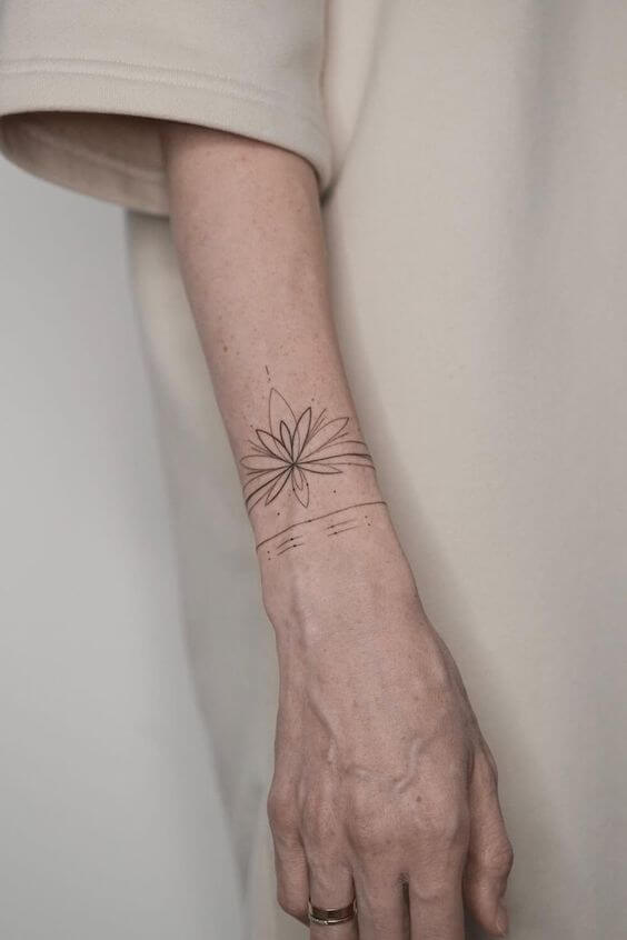 30 Fabulous Tattoo Bracelets Are About To Become Your New Favorite Accessory - 221