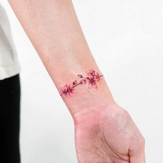 30 Fabulous Tattoo Bracelets Are About To Become Your New Favorite Accessory - 229