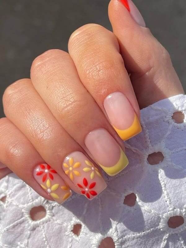 30 Floral Nail Designs Plant The Garden On Your Fingertips - 247