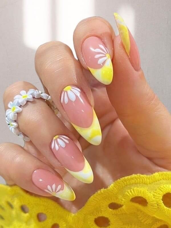 30 Floral Nail Designs Plant The Garden On Your Fingertips - 199