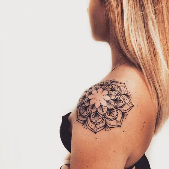 30 Gorgeous Shoulder Tattoos To Inspire Your Next Ink - 219