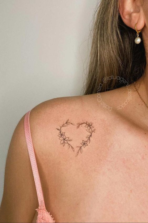 30 Gorgeous Shoulder Tattoos To Inspire Your Next Ink - 233