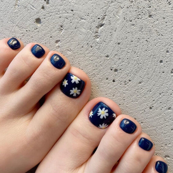 20+ Cute Toe Nail Designs That Make Having Feet More Fun - 177