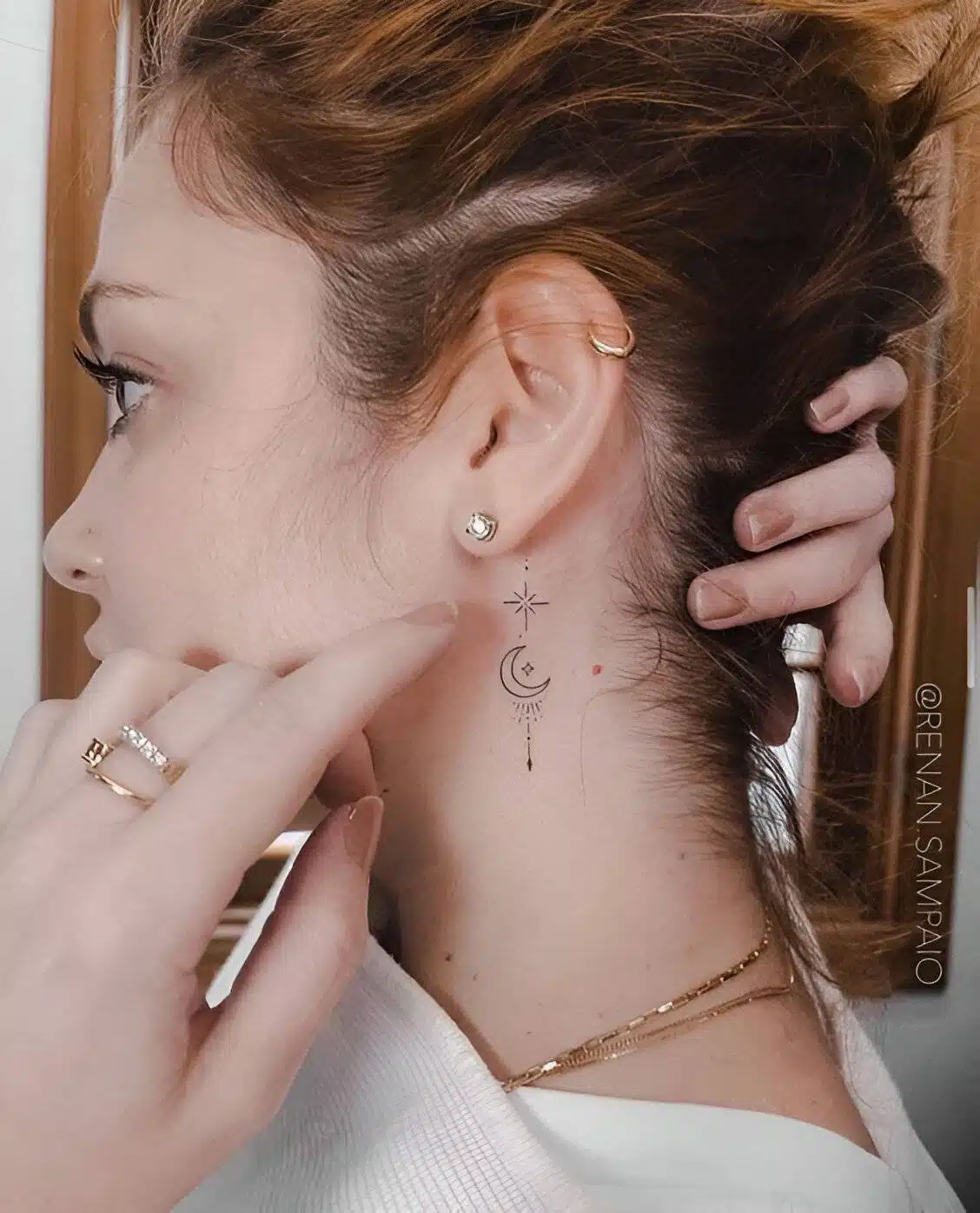 25 Low-key Stunning Behind The Ear Tattoos To Get ASAP - 165
