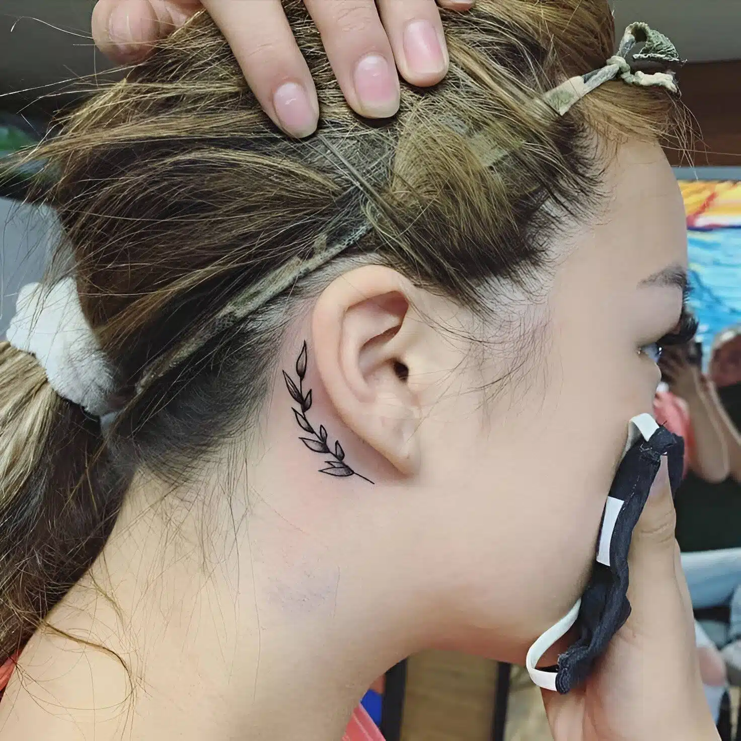25 Low-key Stunning Behind The Ear Tattoos To Get ASAP - 171