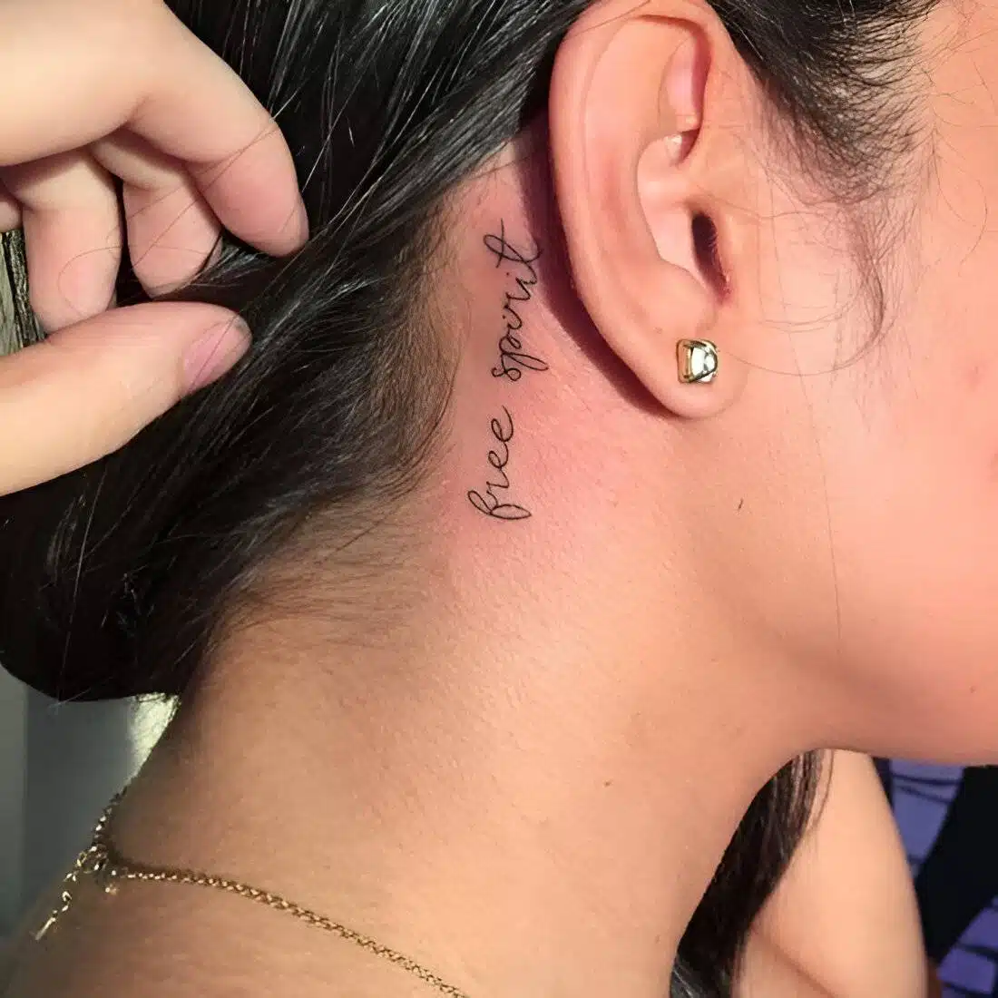 25 Low-key Stunning Behind The Ear Tattoos To Get ASAP - 177