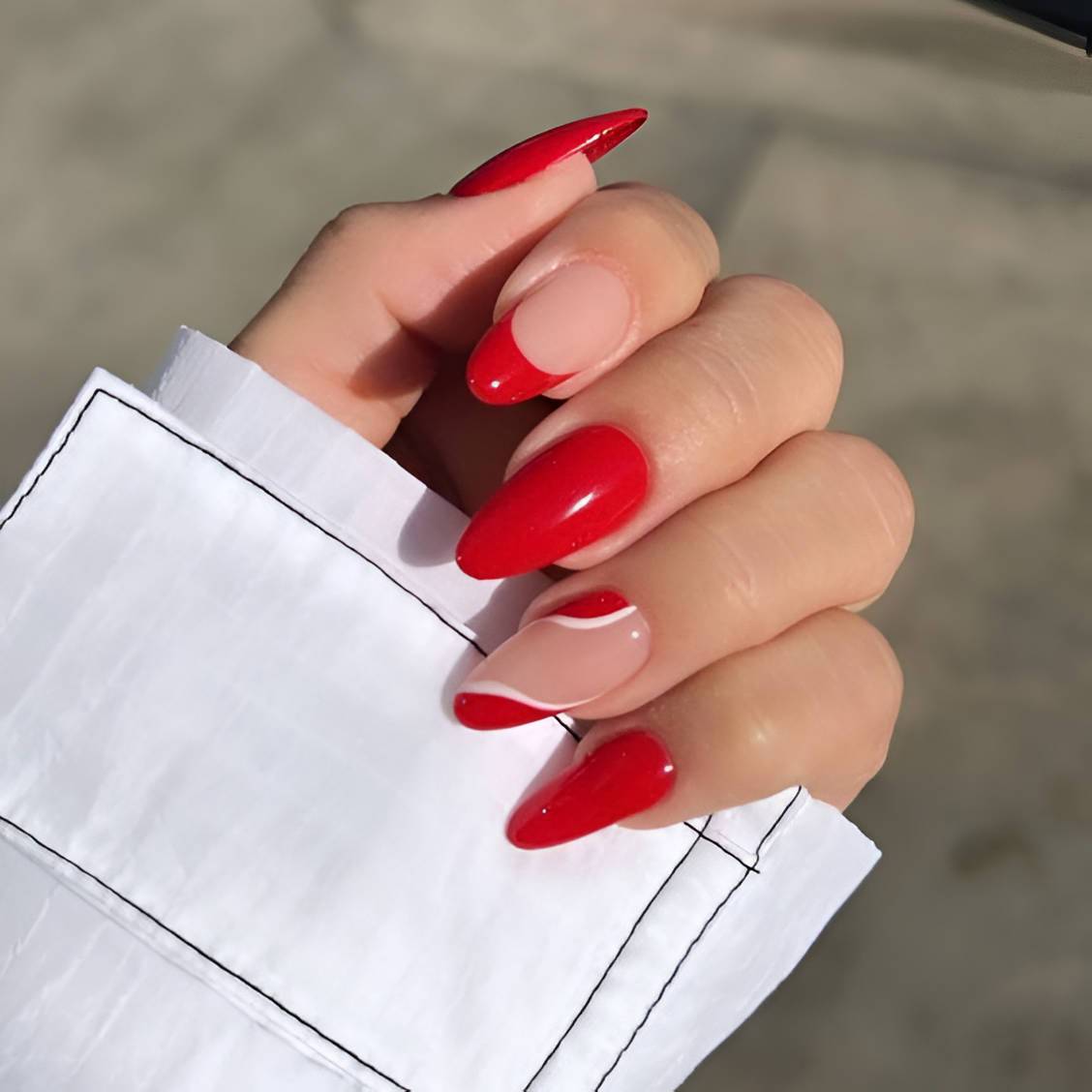 27 Glamorous Red Manicures To Make You Irresistible - 179