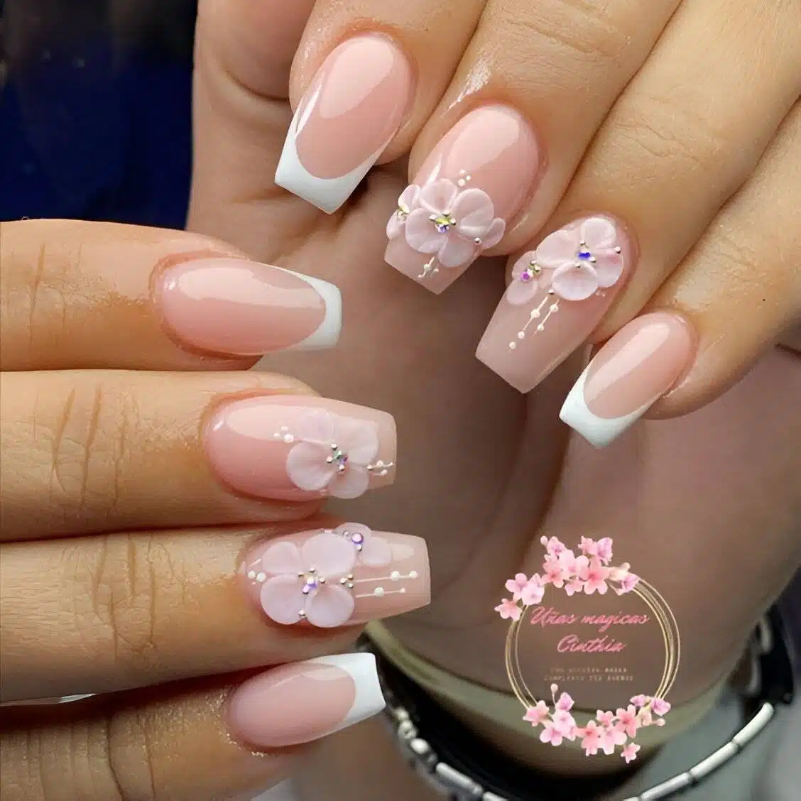 30 Elegant Flower Nail Designs Beautiful All Year Round - 245