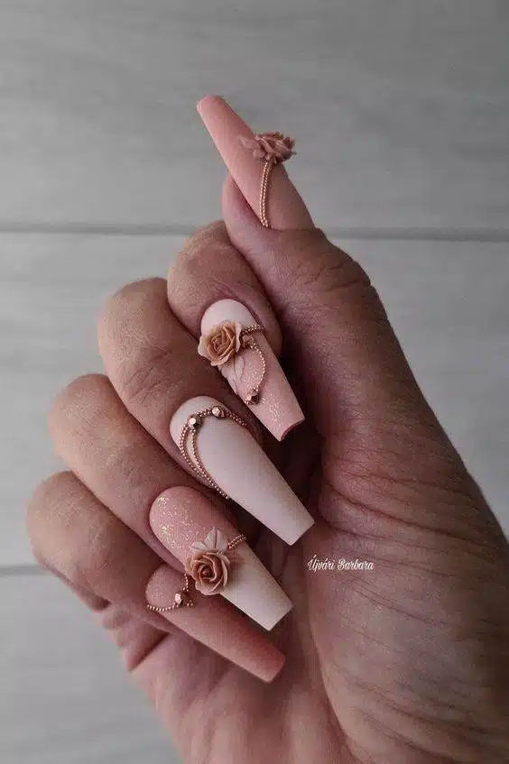 30 Elegant Flower Nail Designs Beautiful All Year Round - 207