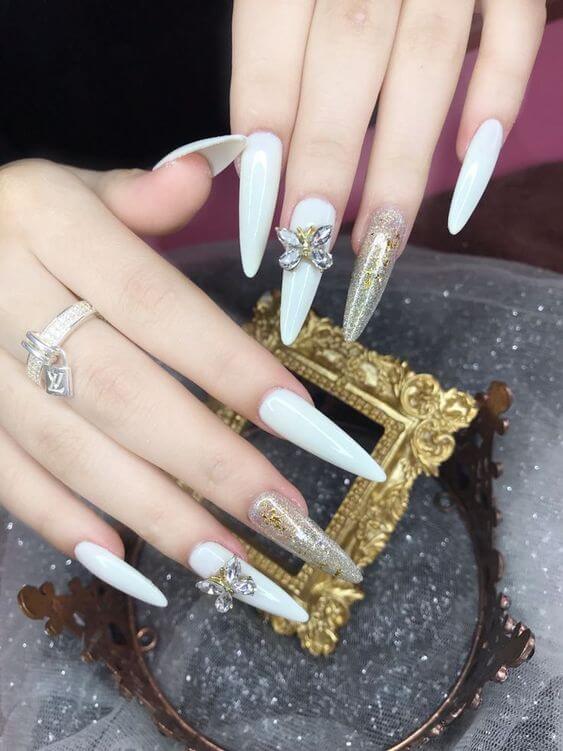 35 Quinceanera Nails That Would Make You The Center Of Attention At Your Party - 273