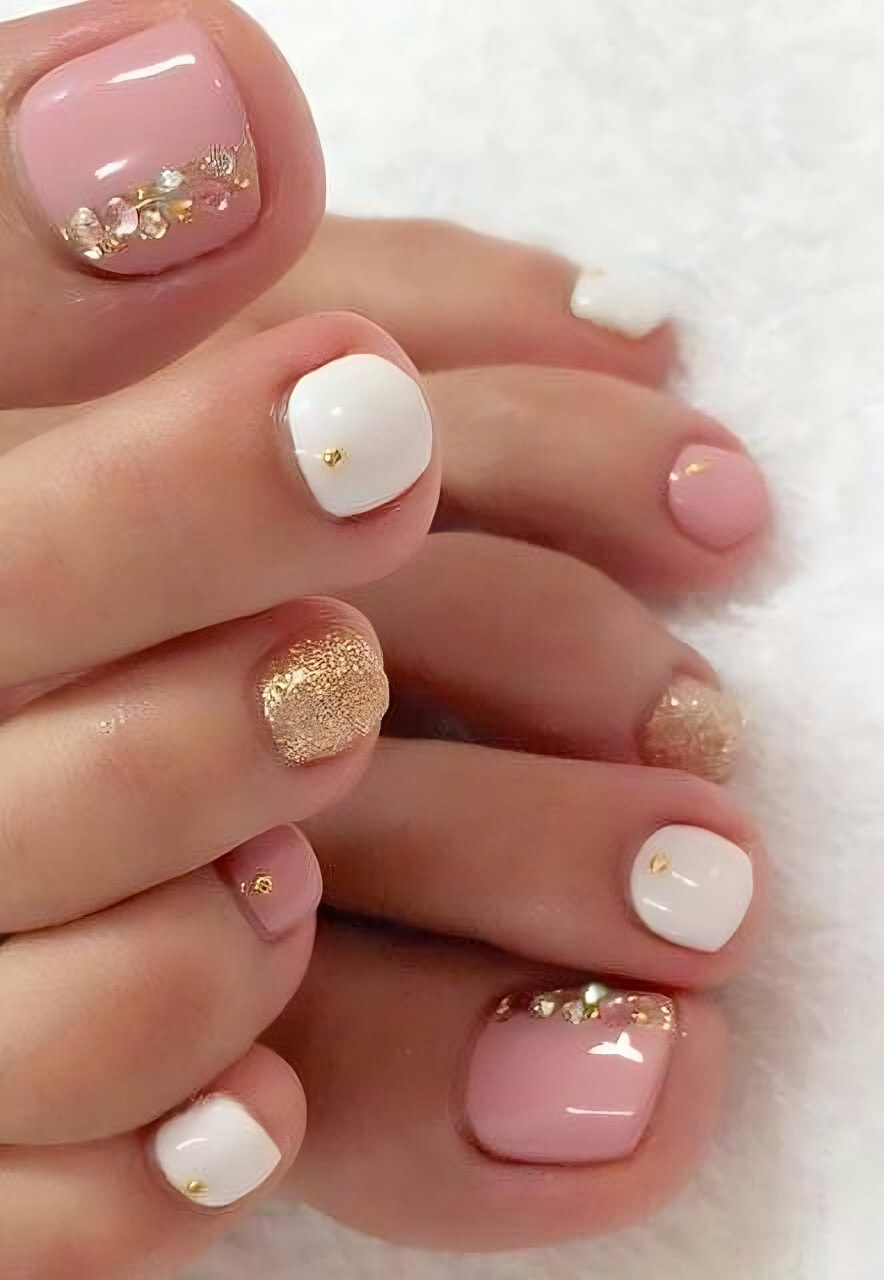 38 Best Wedding Toe Nails To Instantly Glam Up - 255