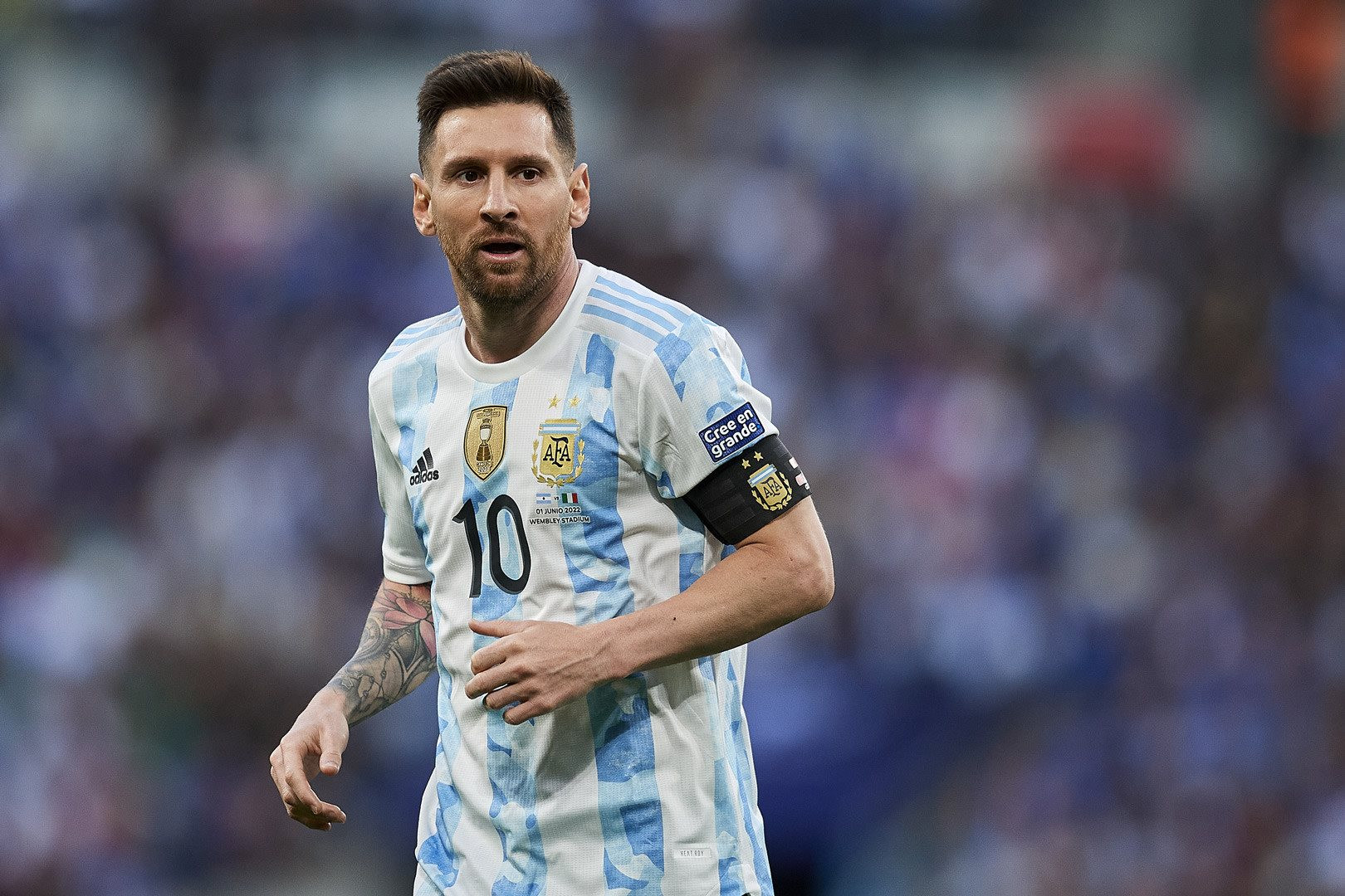 Argentina thua ngược nhưng Messi vẫn lập kỷ lục ở World Cup