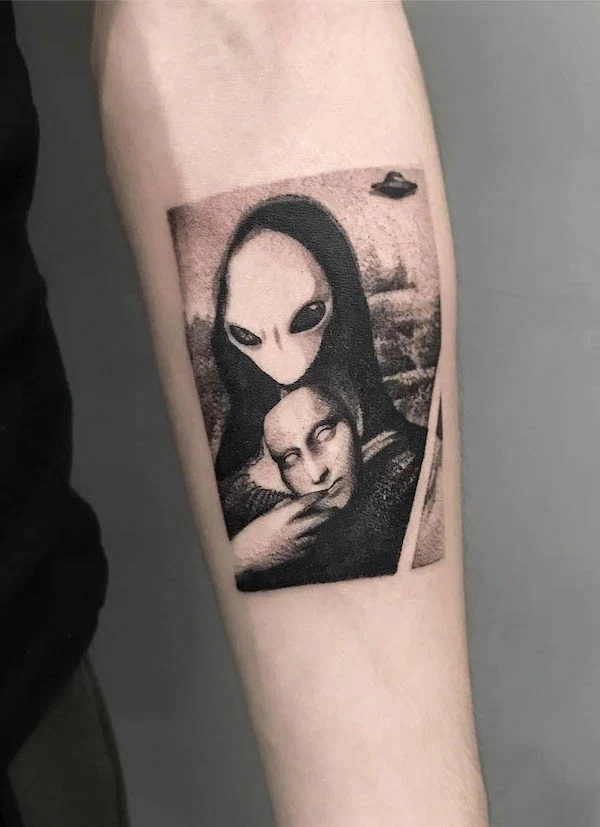 Alien Mona Lisa tattoo by @strokin_dark