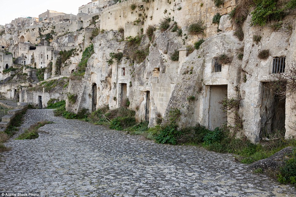 Sassi di Matera 9,000-year-old caves in Italy STILL inhabited | Daily Mail Online