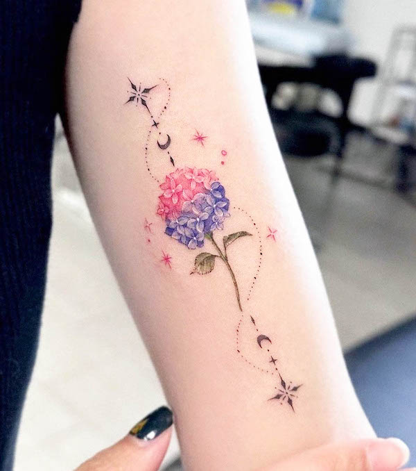 Two coloring hydrangea by @e.hyang_.tattoo