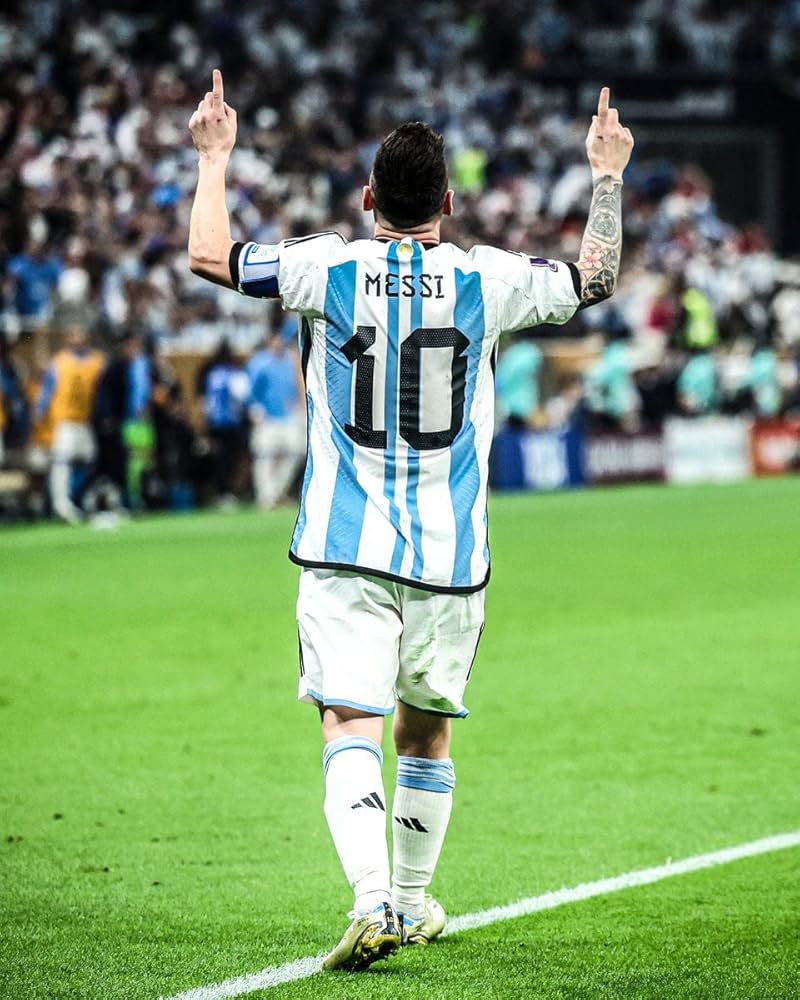 Tallenge - Lionel Messi - World Cup 2022 - Argentina - Football Sports  Poster - Small Poster(Paper,12x17 inches, Multicolour) : Amazon.in: Home &  Kitchen