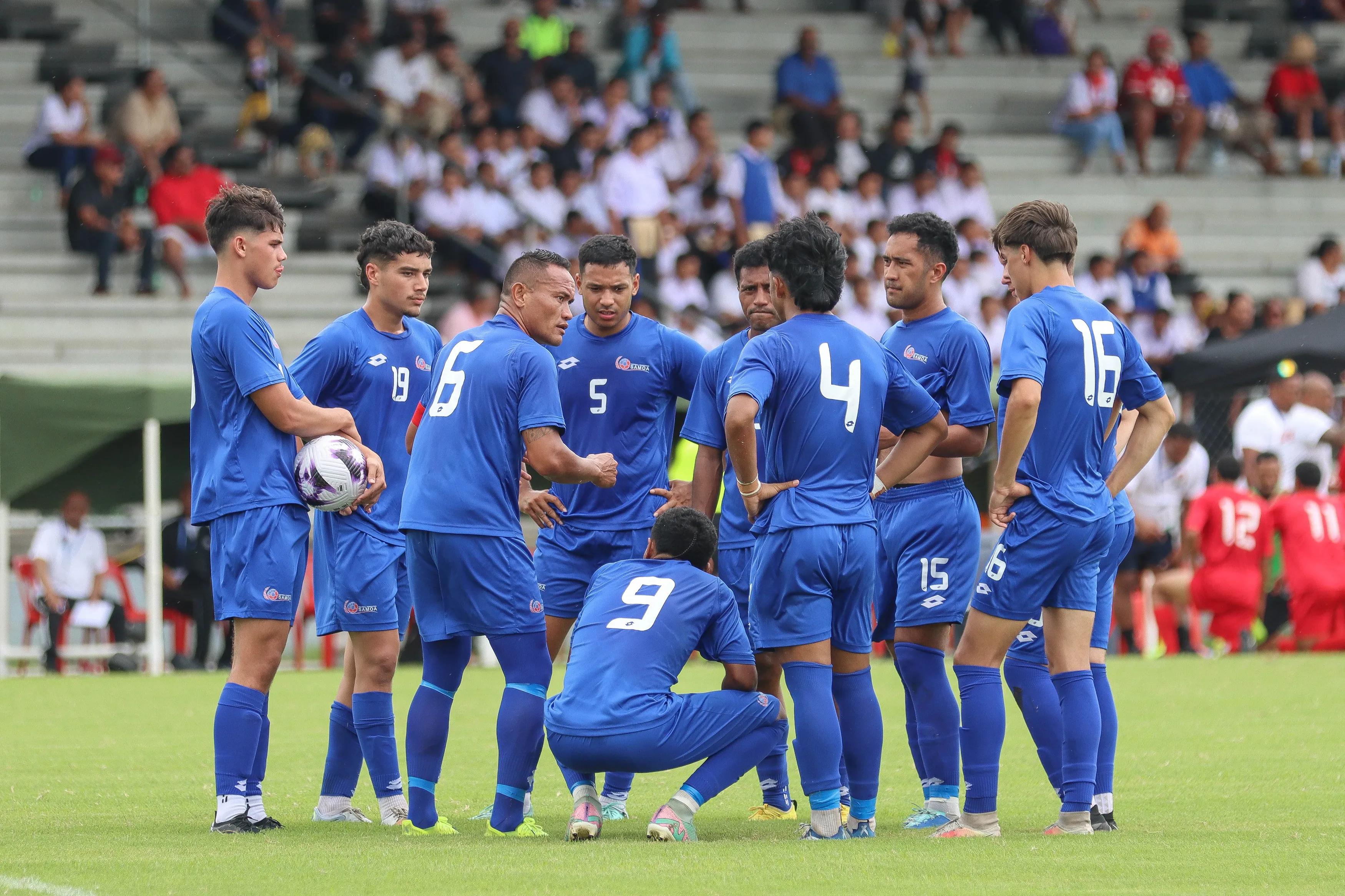 Samoan captain Andrew Setefano talks to his team at the 2024 OFC Nations Cup.