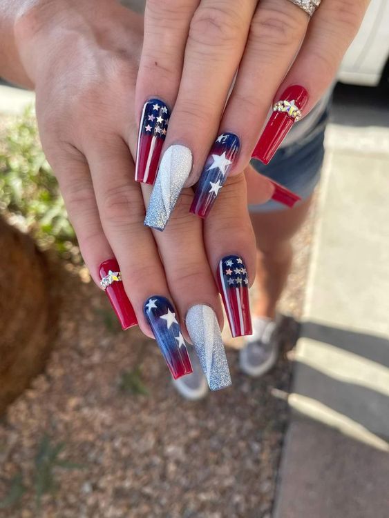 Celebrating Independence with Style: 4th of July Nails 24 Ideas